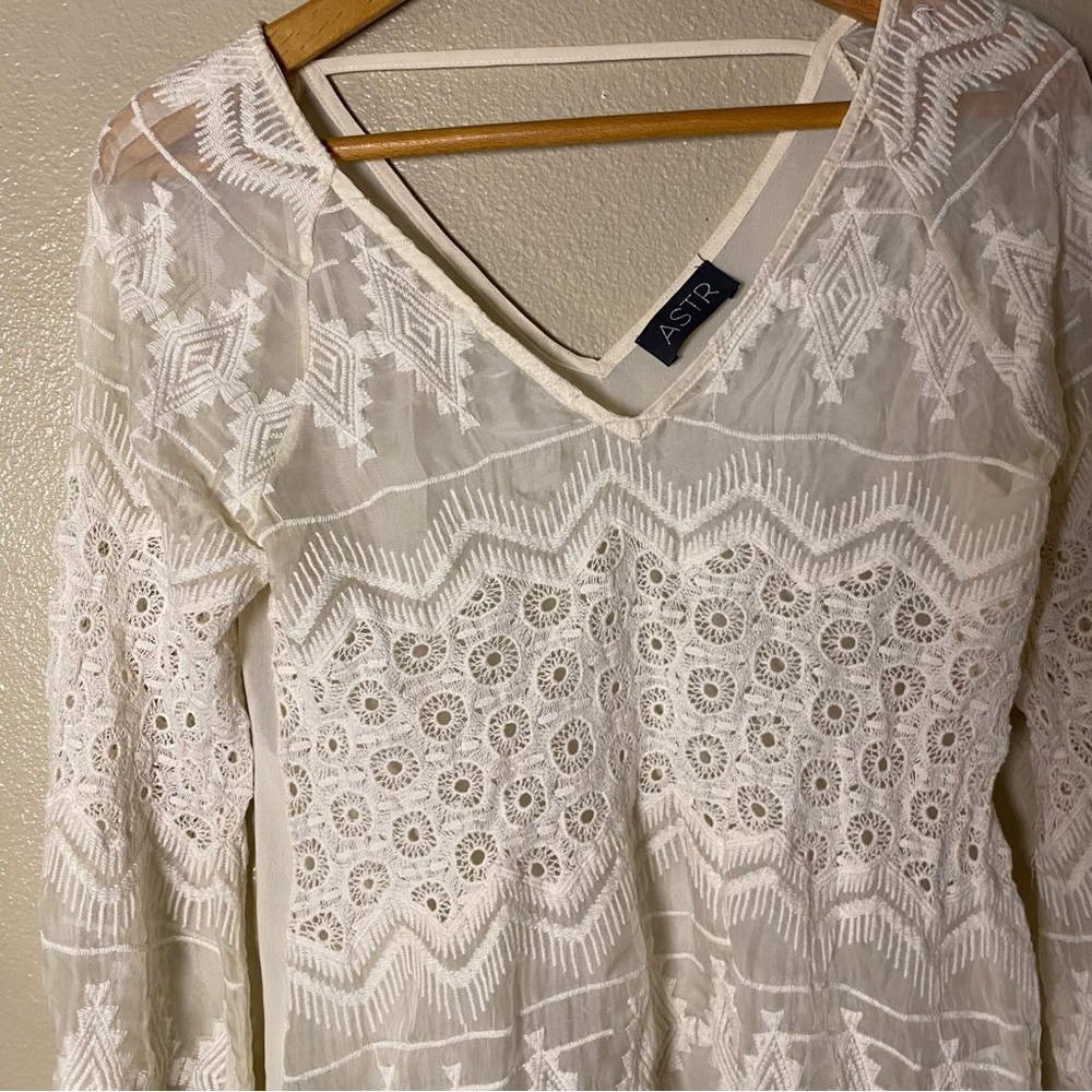 ASTR Women's White Lace Top Whimsical fairy festival size XS - Picture 4 of 6